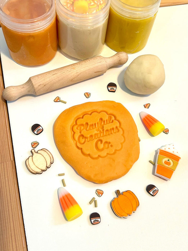 Pumpkin Spice Latte Playdough Set with Charms | Autumn Sensory Dough Kit | Non-Toxic Playdough with Loose Parts | Montessori Fall Play