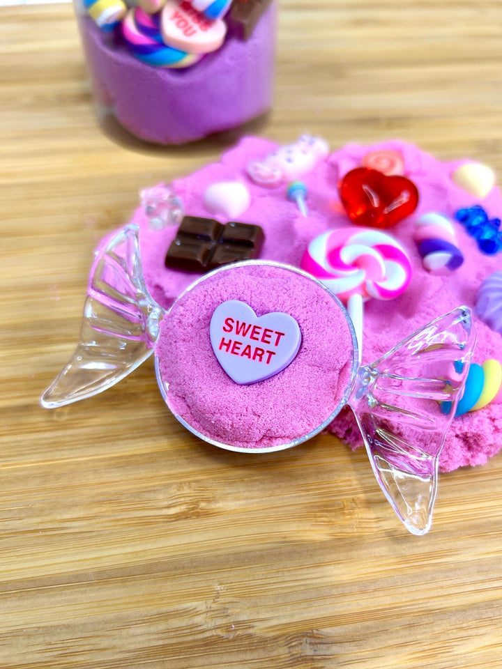 Valentine Kinetic Sand Kit with Charms | Candy & Heart Theme | Sensory Play | Red, Pink or Mauve | Montessori Play | 120g Sand