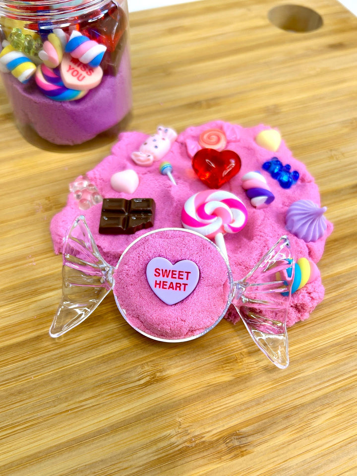 Valentine Kinetic Sand Kit with Charms | Candy & Heart Theme | Sensory Play | Red, Pink or Mauve | Montessori Play | 120g Sand