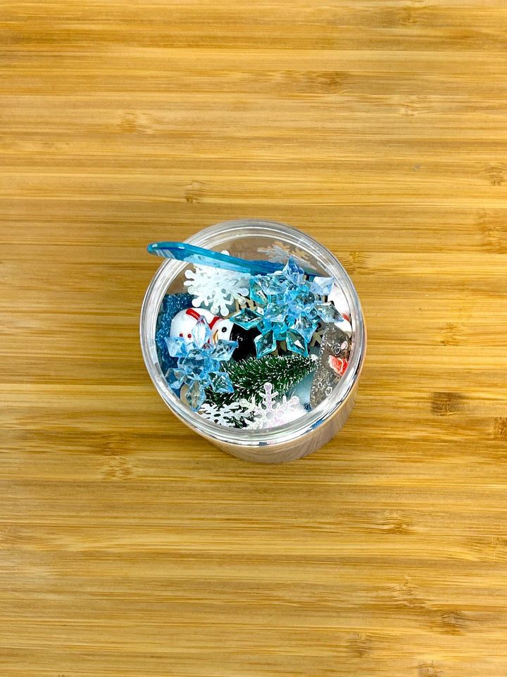 Winter Kinetic Sand Kit | Frosty Blue Sensory Play Sand with Snowman & Snowflake Charms | Winter Wonderland Sensory Play | Cute Party Favour