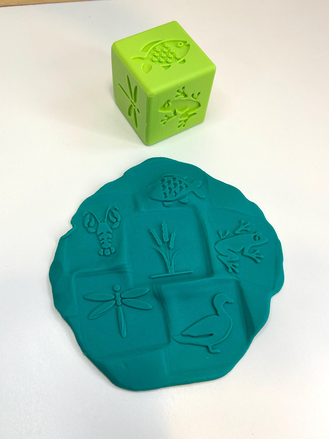 3D Printed Texture Stamper Cube | Playdough Tool | Eco-Friendly PLA | Dough, Clay, Kinetic Sand & Baking Accessory for Kids | Sensory Play