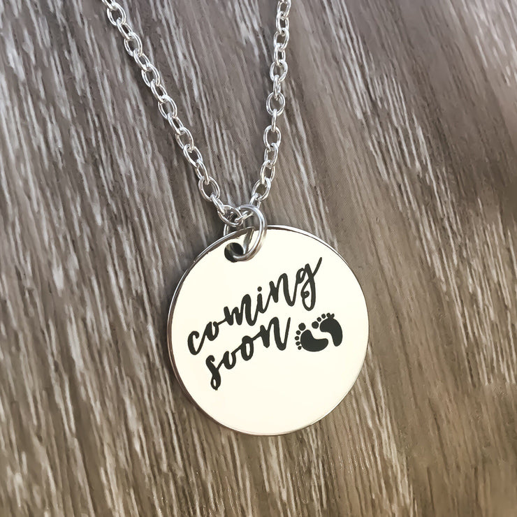https://missfitboutique.com/cdn/shop/products/aunt-coming-soon-baby-coming-soon-necklace-pregnancy-announcement-gift-best-sister-gets-promoted-to-aunt-new-aunt-to-be-gifts-sisters-3_740x.jpg?v=1571709656