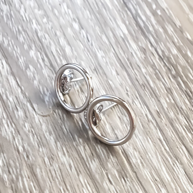 Tiny Circle Stud Earrings, Sterling Silver Jewelry, Dainty Studs, Circular Earrings, Geometric Jewelry, Simple Earrings, Everyday Jewelry