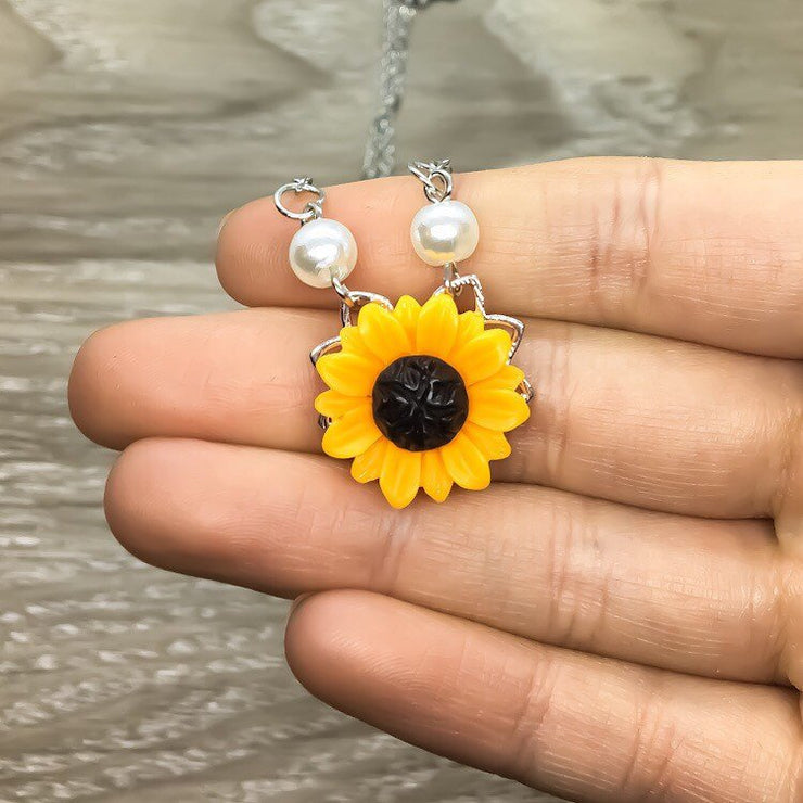 Sunflower Necklace, Yellow Flower Jewelry, Pearly Friendship Necklace, Nature Gifts, Gift from Best Friend