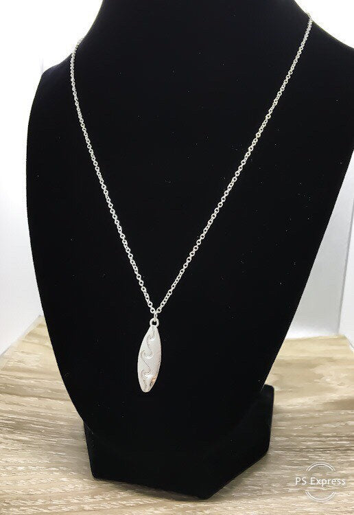 Surfboard Necklace Rose Gold, Beach Lover Necklace, Tropical Gift, Minimalist Surfing Necklace, Summer Sports Jewelry, Australia Gift