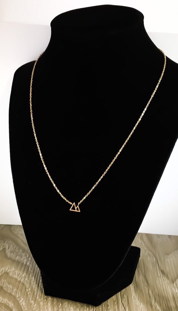 Collier Twin Peaks miniature, bijou minimaliste, collier en acier inoxydable, collier d'amitié, cadeau pour grimpeurs, cadeau pour voyageurs