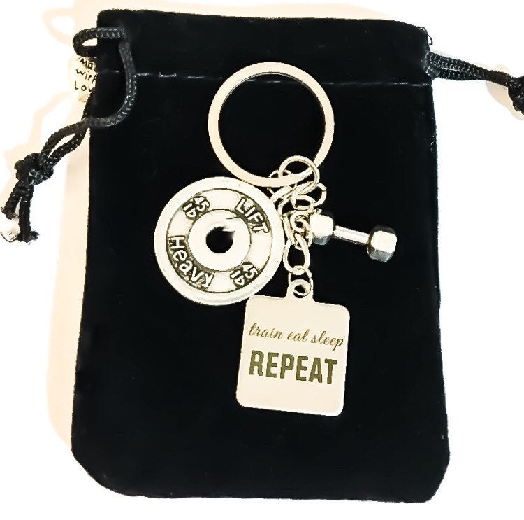 Porte-clés Mantra Fitness, S'entraîner, Manger, Dormir, Recommencer, Soulever lourd, Breloque Haltère, Cadeaux Fitness, Cadeaux pour les passionnés de gym, Porte-clés de gym, Coach de fitness