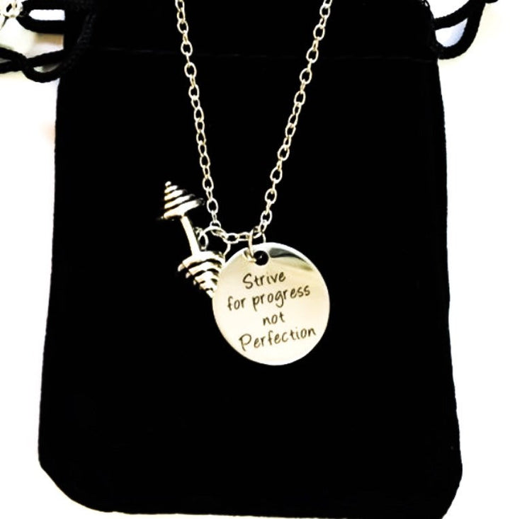 Collier « Visez le progrès », citation motivante, cadeau fitness, pendentif haltère, bijou fitness, collier inspirant, cadeau CrossFit, entraînement