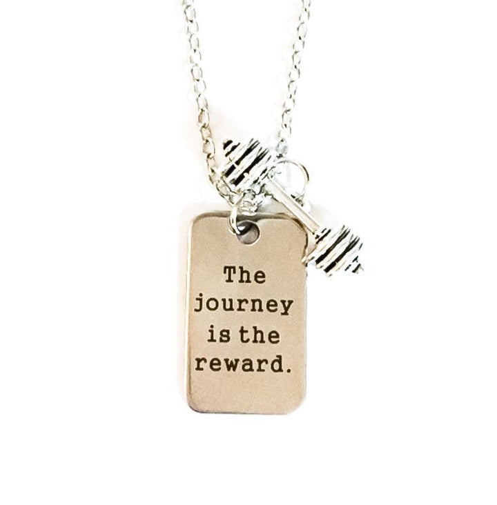 Collier avec citation fitness, pendentif haltère, bijou fitness, « Le voyage est la récompense », collier inspirant, cadeau pour femme sportive