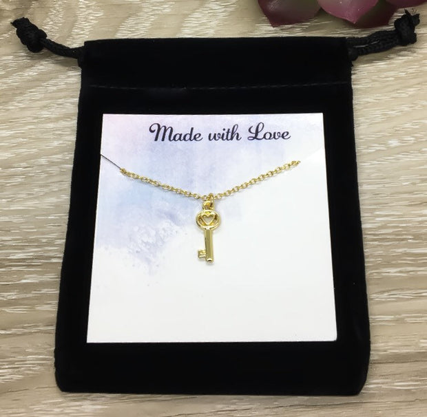 Friendship is Key Card, Heart Shaped Key Necklace Gold, Dainty Key Pendant, Gift for Friend, Birthday Gift, Minimal Jewelry, Mini Key Charm