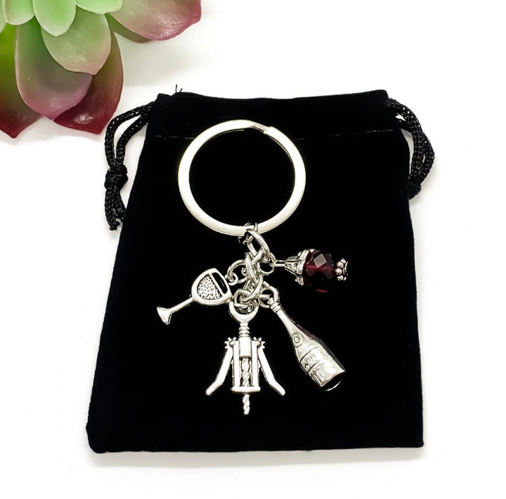 Porte-clés vin, Breloque vin rouge, Porte-clés domaine viticole, Breloque bouteille de vin, Cadeau pour elle, Cadeau pour amateur de vin, Cadeau pour une amie, Cadeau Père Noël secret
