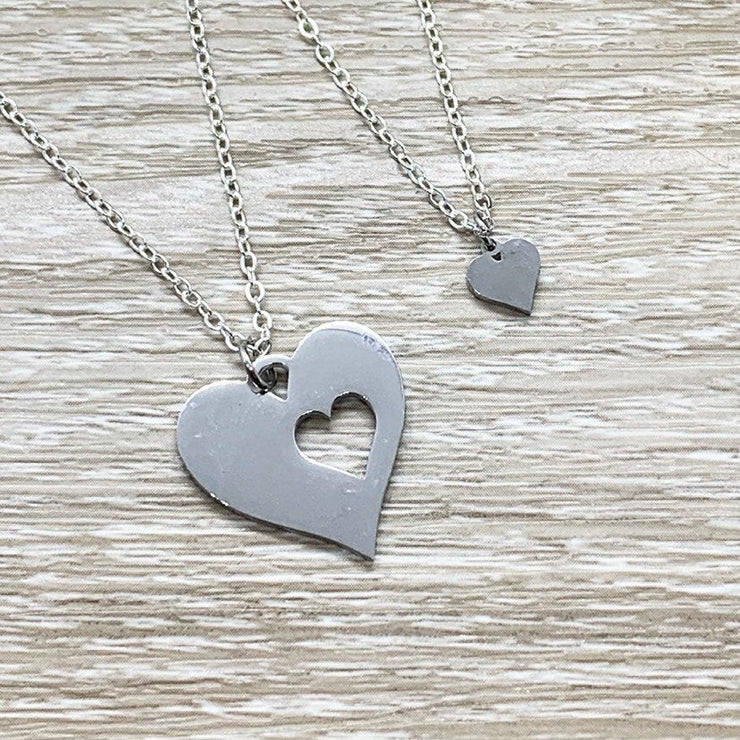 Mother Daughter Gift, Sharable Necklace Set for 2, Gift for Mom Matching Necklaces, Tiny Heart Cutout Pendant, Gift for Stepdaughter, BFF