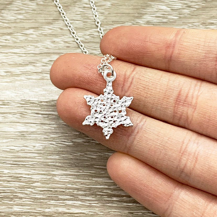 Snowflake Necklace with Merry Christmas Card, Dainty Winter Jewelry, Silver Snowflake Pendant, Gift for Her, Long Distance Friendship