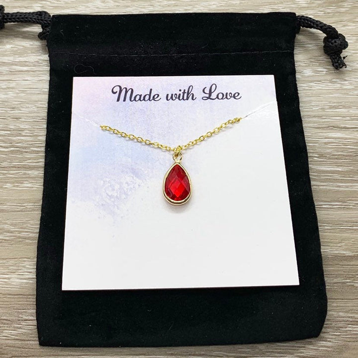 Collier avec pendentif rubis, pierre de naissance de juillet, délicat collier à breloque en cristal, cadeau d'anniversaire personnalisé pour elle, bijou symbolique, cadeau pour maman