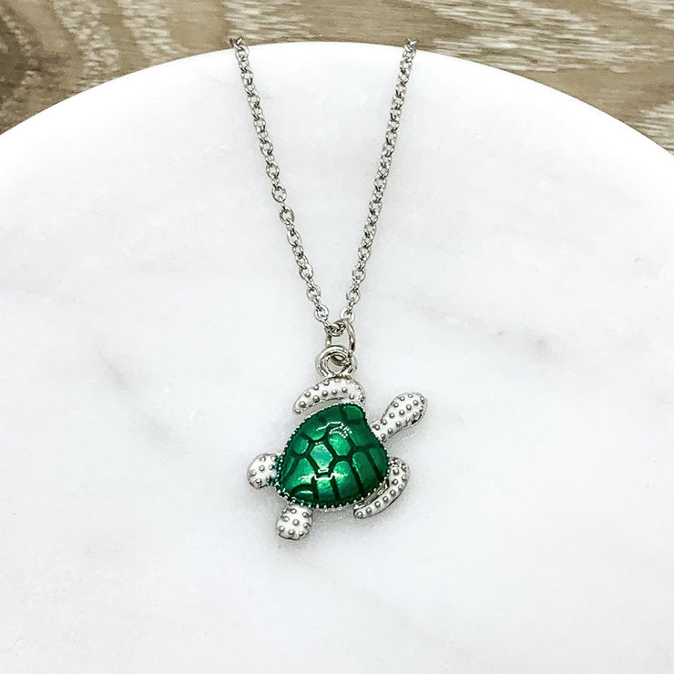 Green Turtle Charm Necklace, Turtle Jewelry, Aquarium Gift, Beach Necklace, Minimalist Gift, Ocean Gift, Aquatic Animal Lover Necklace