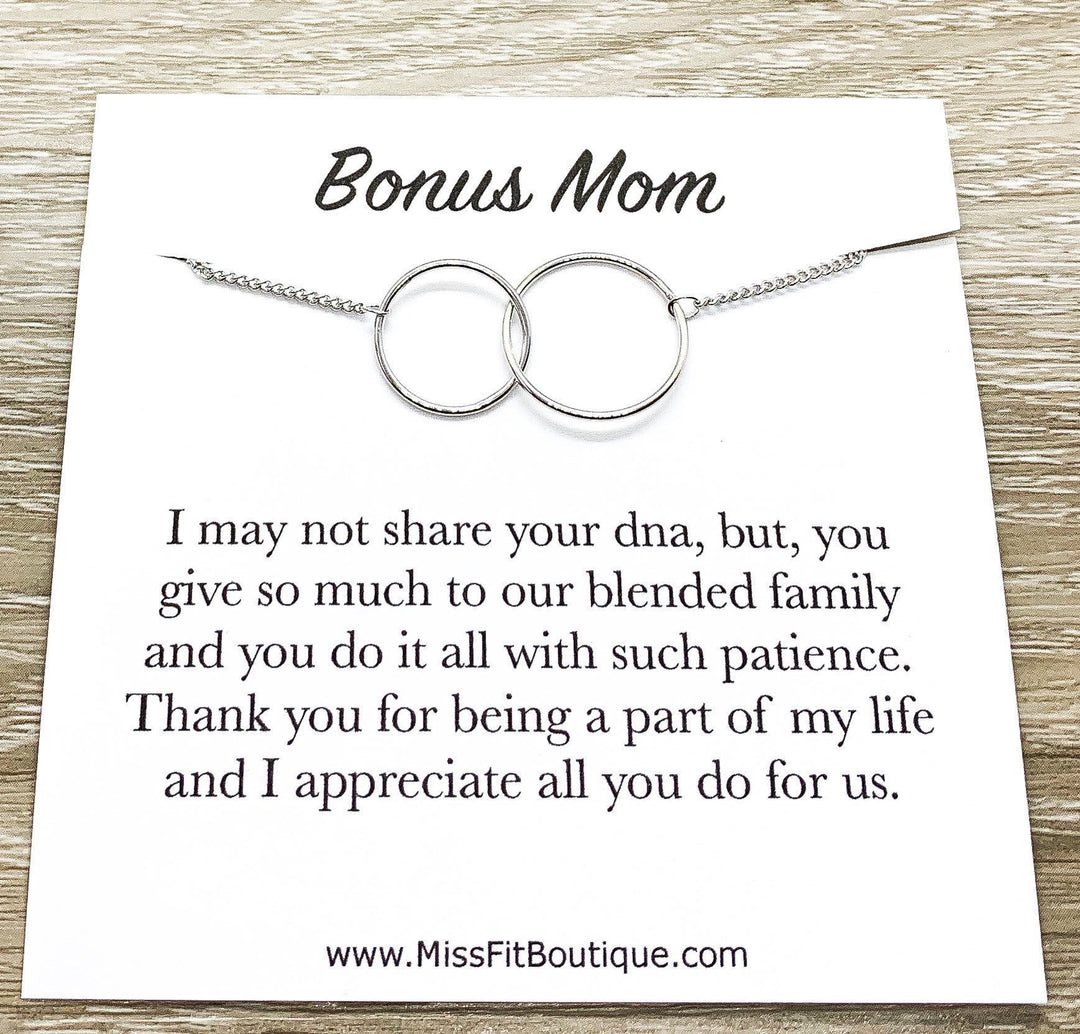 Bonus Mom Gift, Interlocking Circles Necklace, Circular Pendant, Linked Circles Necklace, Unbiological Mother Gift, Mother of the Groom