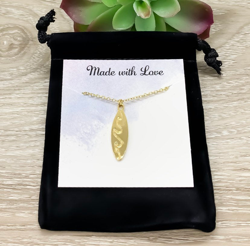 Surfboard Necklace Rose Gold, Beach Lover Necklace, Tropical Gift, Minimalist Surfing Necklace, Summer Sports Jewelry, Australia Gift