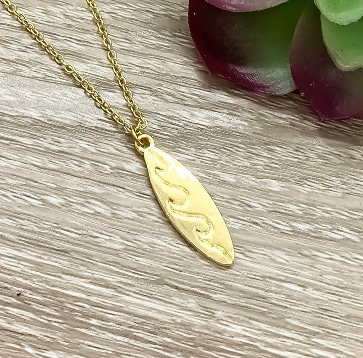 Surfboard Necklace Rose Gold, Beach Lover Necklace, Tropical Gift, Minimalist Surfing Necklace, Summer Sports Jewelry, Australia Gift
