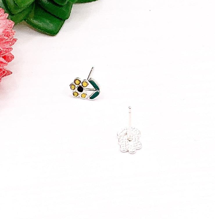 Tiny Flower Stud Earrings, Sterling Silver Earrings, Tiny Floral Jewelry, Minimal Jewelry, Gift for Gardener, Jewelry for Little Girls