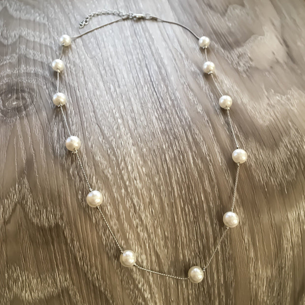 Silver Pearls Necklace, Wedding Jewelry, Pearl Jewelry, Elegant Necklace, Imitation Pearl Necklace, Friendship Necklace, Dainty Jewelry